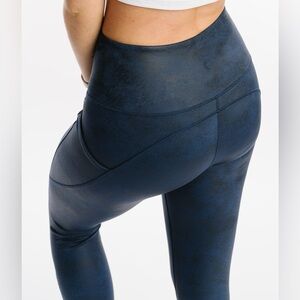 Zyia Distressed Blue Ankle Cinch Hi-rise 7/8 24" - Size 12